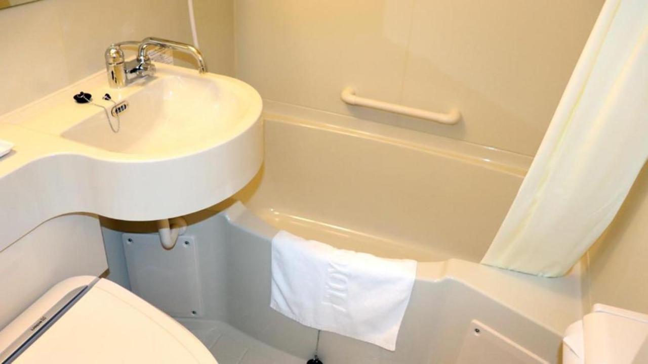 Hotel Toyoko Hiroshima-eki Stadium Mae 3*